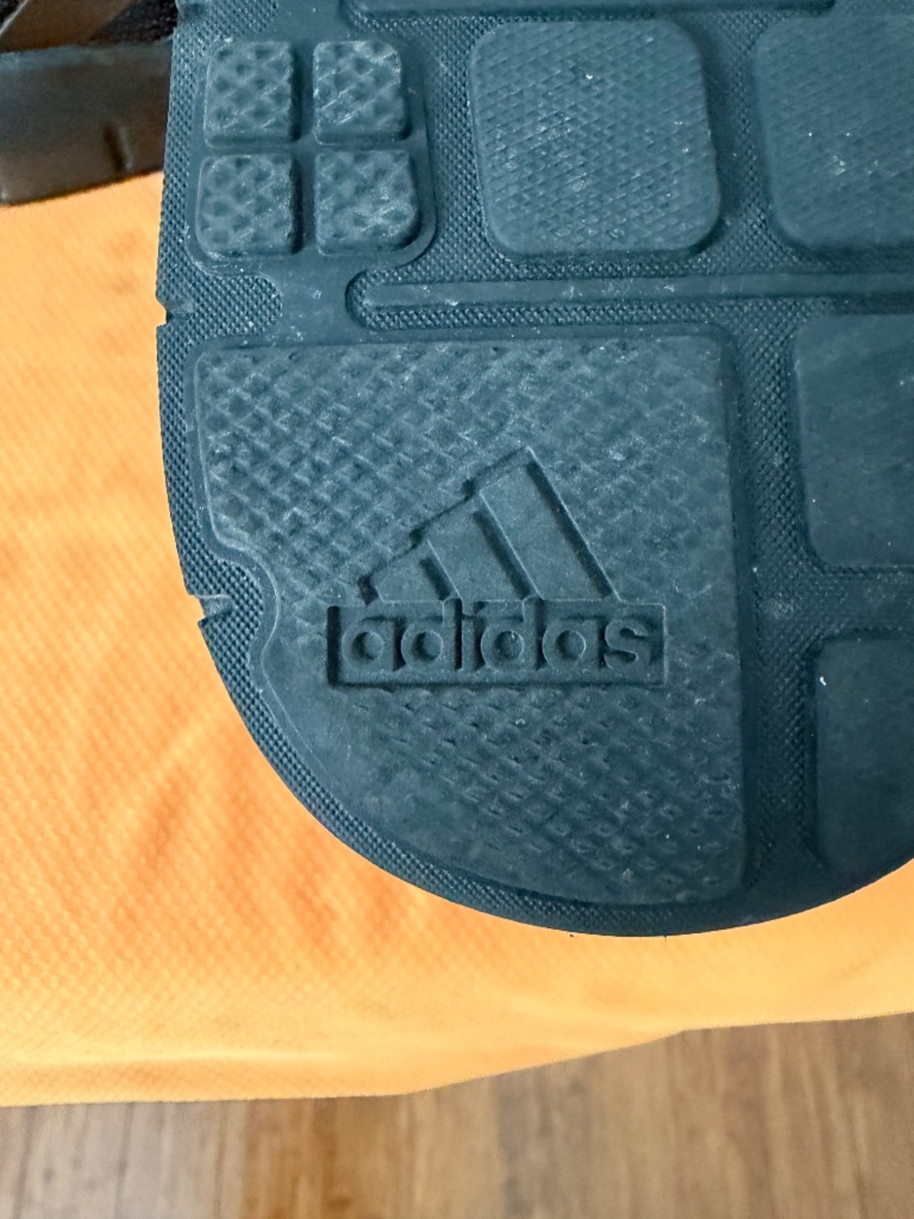 Adidas Women's Swift Run Sneakers - Picture 8 of 8